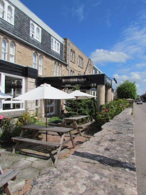 Windsor Hotel ネアン エクステリア 写真