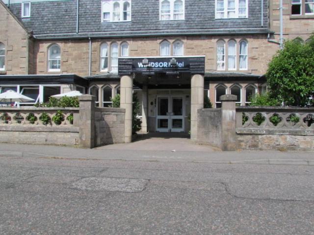 Windsor Hotel ネアン エクステリア 写真