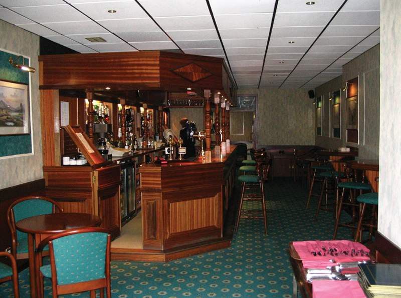 Windsor Hotel ネアン エクステリア 写真